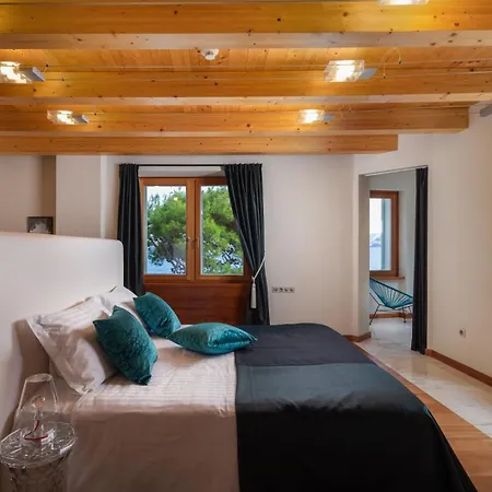 Villa Luxury Beachfront Sea Palace With Private Pool, Jacuzzi, Sauna And Gym Right At The In - Omis Lokva Rogoznica