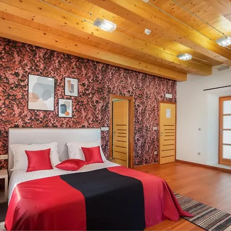 Luxury Beachfront Sea Palace With Private Pool, Jacuzzi, Sauna And Gym Right At The In - Omis