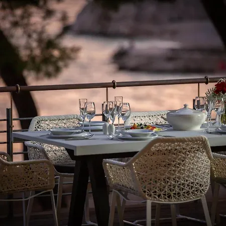 Luxury Beachfront Sea Palace With Private Pool, Jacuzzi, Sauna And Gym Right At The In - Omis *