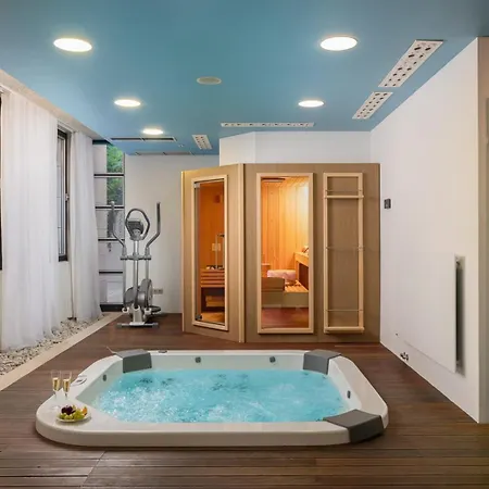 Luxury Beachfront Sea Palace With Private Pool, Jacuzzi, Sauna And Gym Right At The In - Omis