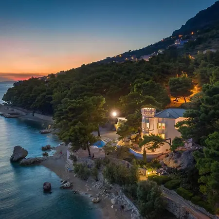 Luxury Beachfront Sea Palace With Private Pool, Jacuzzi, Sauna And Gym Right At The In - Omis Villa Lokva Rogoznica