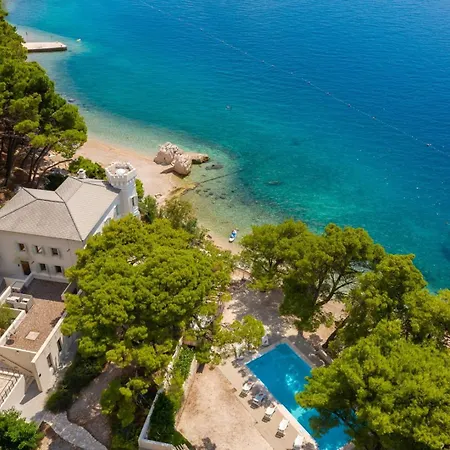 Luxury Beachfront Sea Palace With Private Pool, Jacuzzi, Sauna And Gym Right At The In - Omis Villa