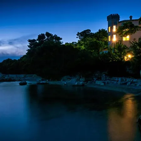 Luxury Beachfront Sea Palace With Private Pool, Jacuzzi, Sauna And Gym Right At The In - Omis Villa Lokva Rogoznica